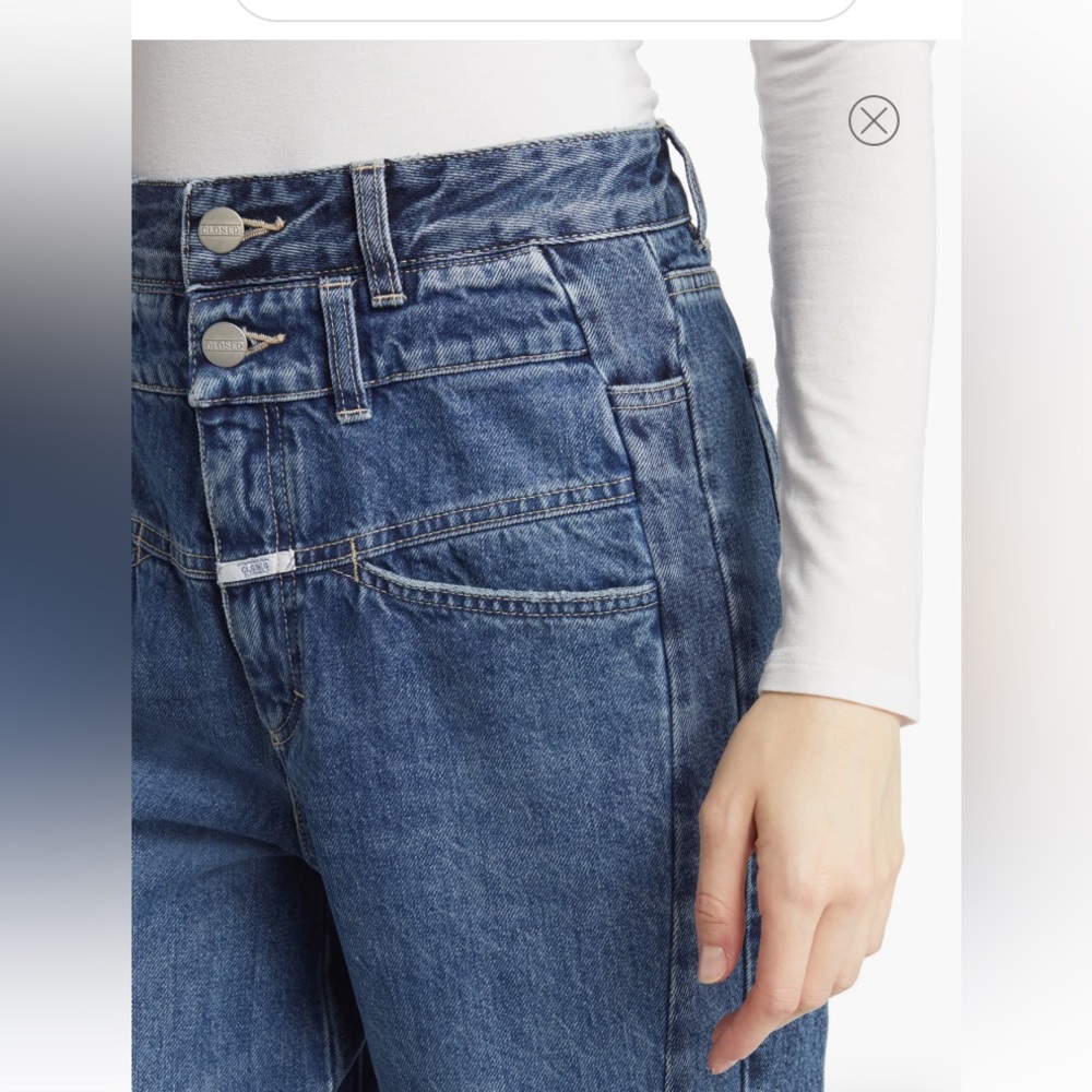 Closed Curved-X Double Button Raw Hem Tapered Jeans, organic cotton- size 26 - Picture 6 of 10